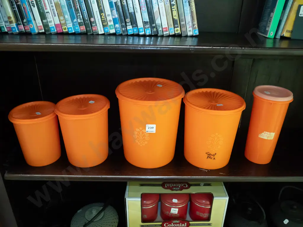 retro orange plastic containers Image 1++