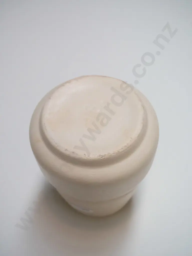 NZ made Royal Oak pottery vase H-100 Image 1++