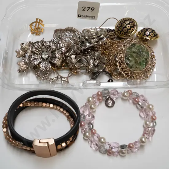 tray of costume jewellery