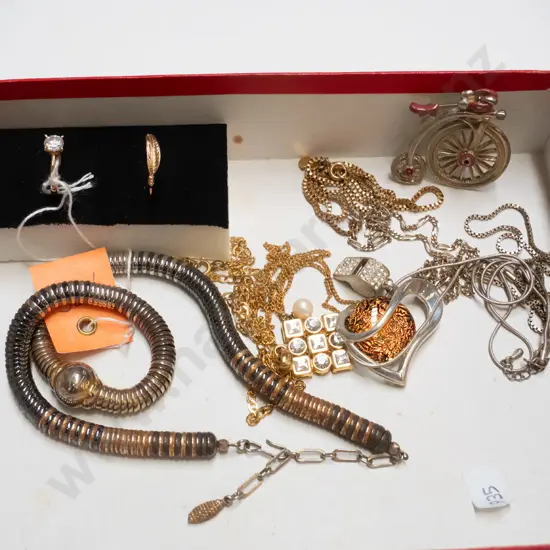 tray of costume jewellery