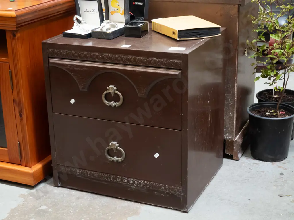 2 drawer bedside cabinet - needs attention Image 1++