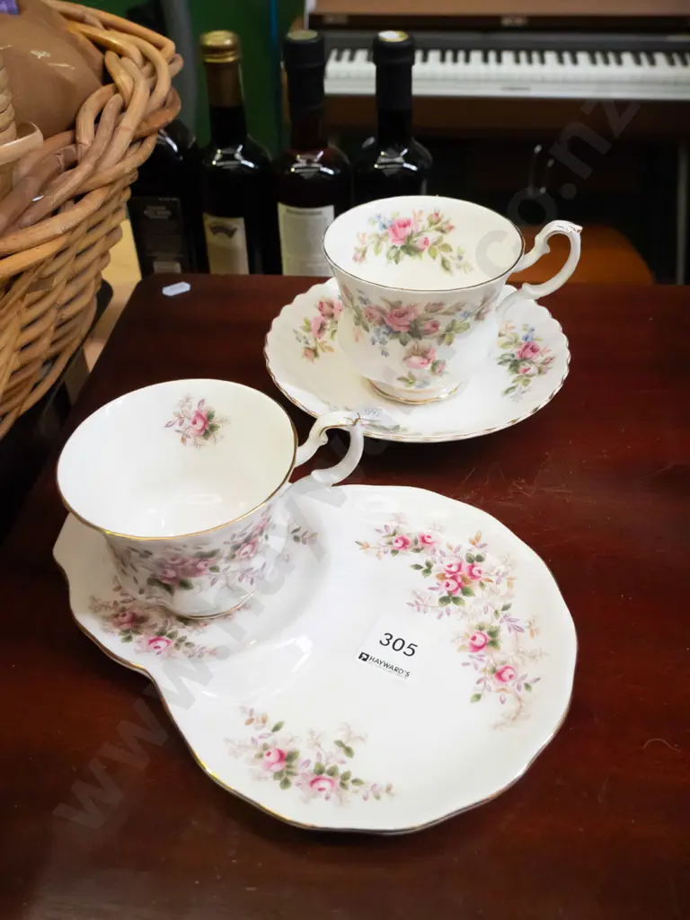 Royal Albert Moss Rose cup, saucer, tennis set Image 1++