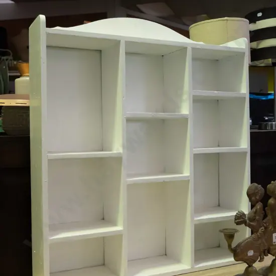white painted wooden bookcase with display shelves H-580 