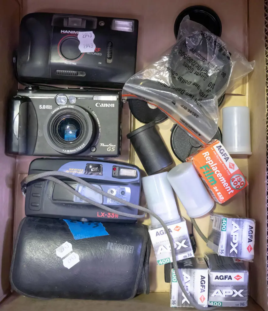 box; 35mm cameras and accessories Image 1++
