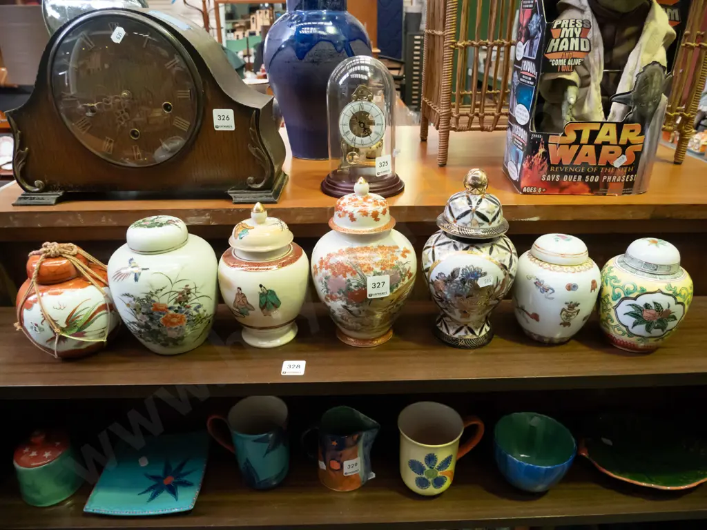 shelf; ginger jars Image 1++