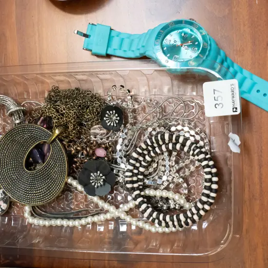 tray of costume jewellery
