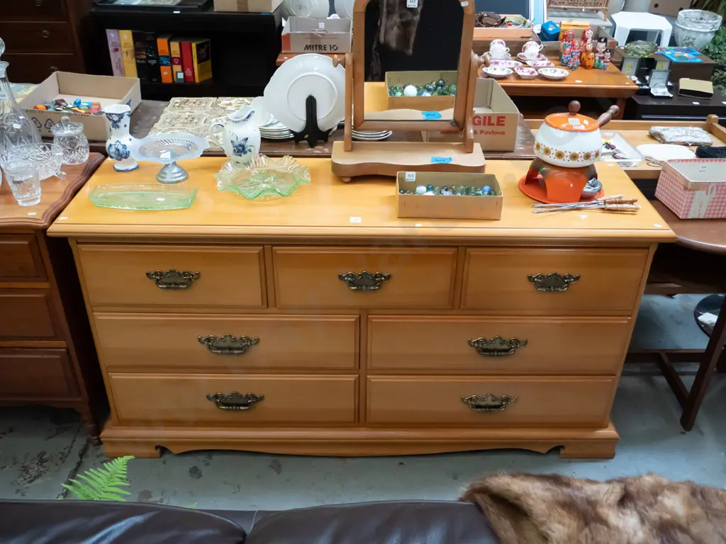 solid rimu 7 drawer lowboy H-750 W-1460 D-430 Image 1++