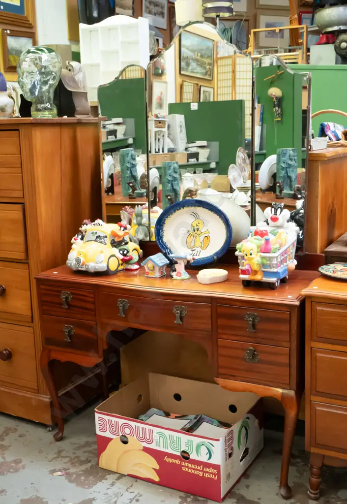 mahogany cab 5 drawer 3 part mirror back dresser H-1665 W-1060 D-370 Image 1++