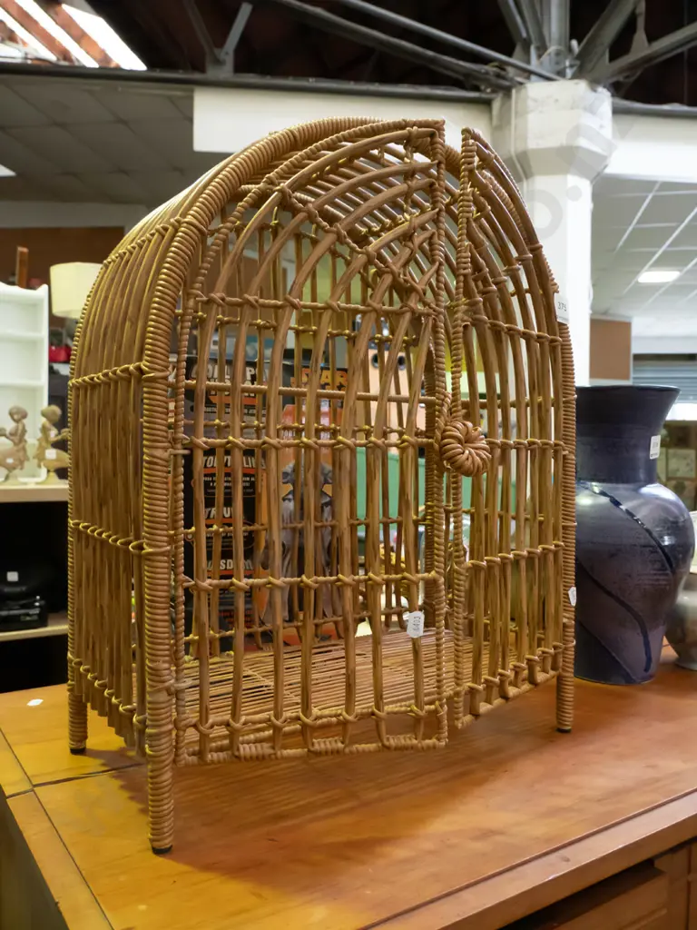 cane and bamboo 2 door cabinet H-500 Image 1++