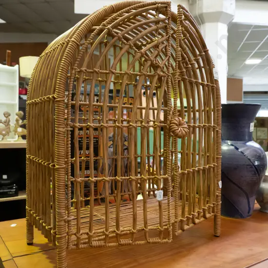 cane and bamboo 2 door cabinet H-500