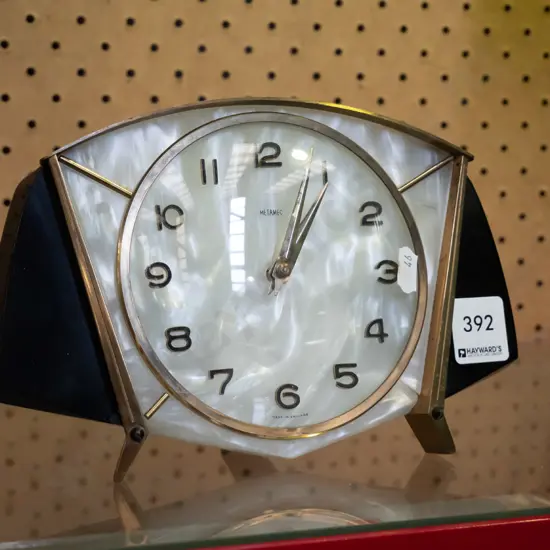 retro mantle clock