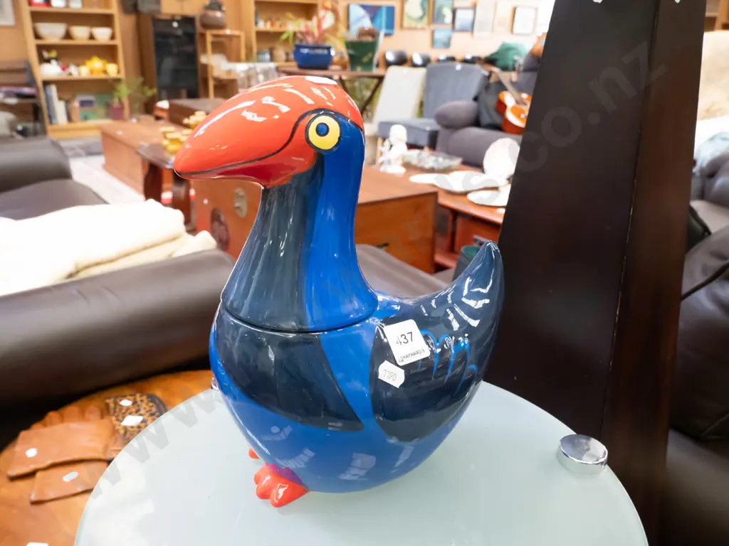 pukeko storage canister Image 1++