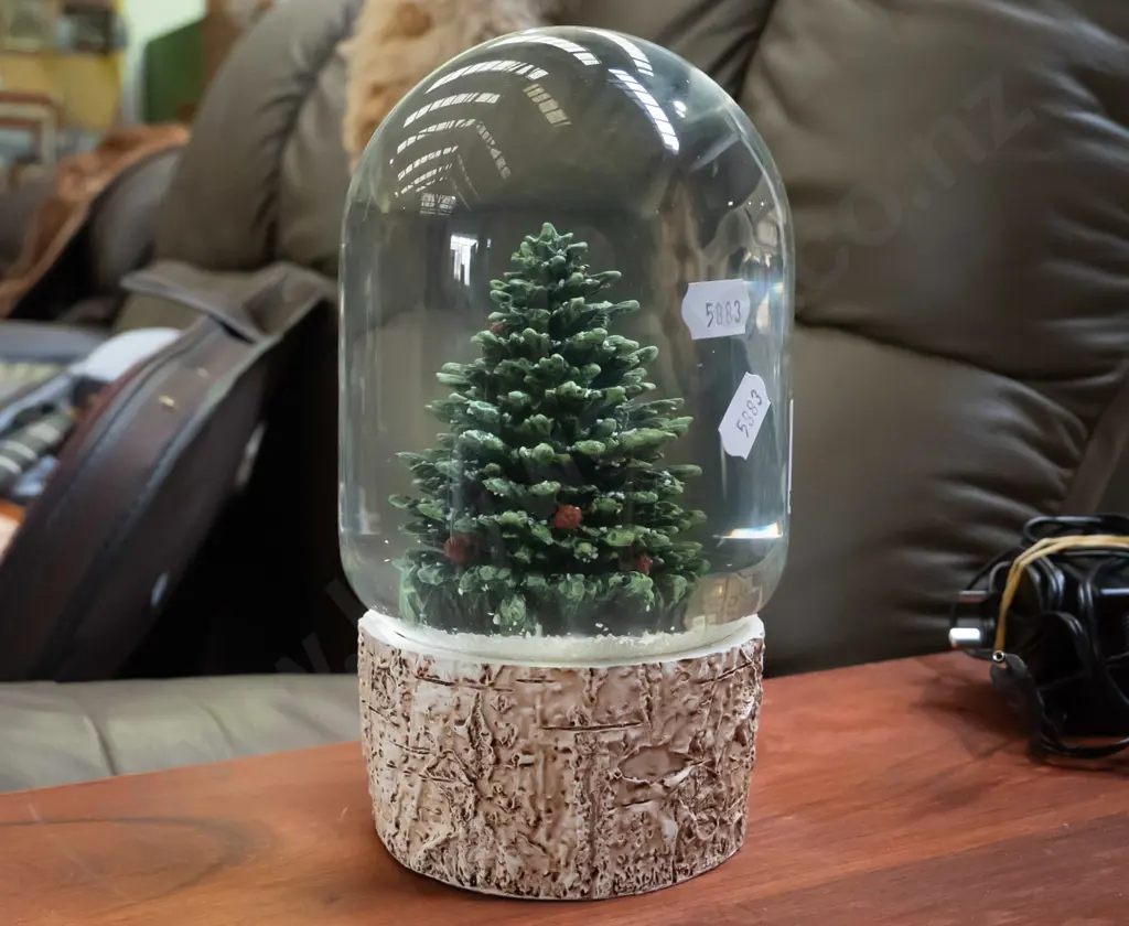 Xmas tree snow globe H-170 Image 1++