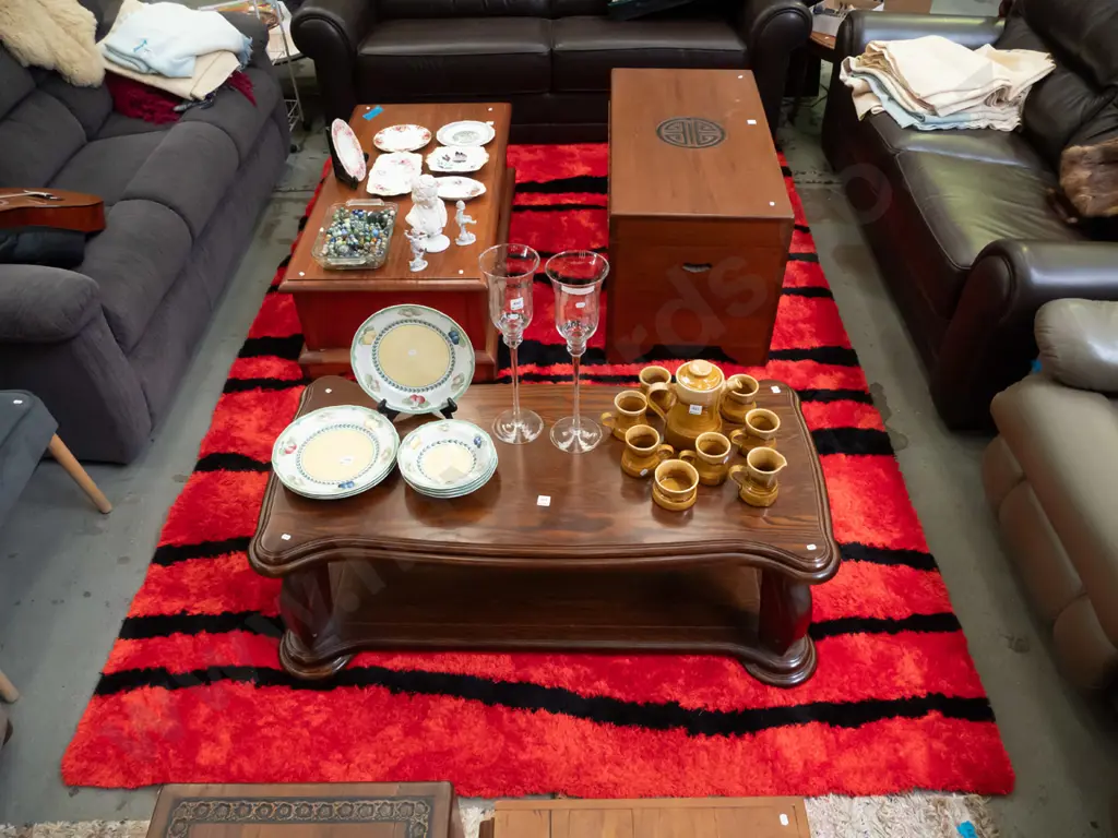 red and black tufted polyester floor mat L-2960 W-2000 Image 1++