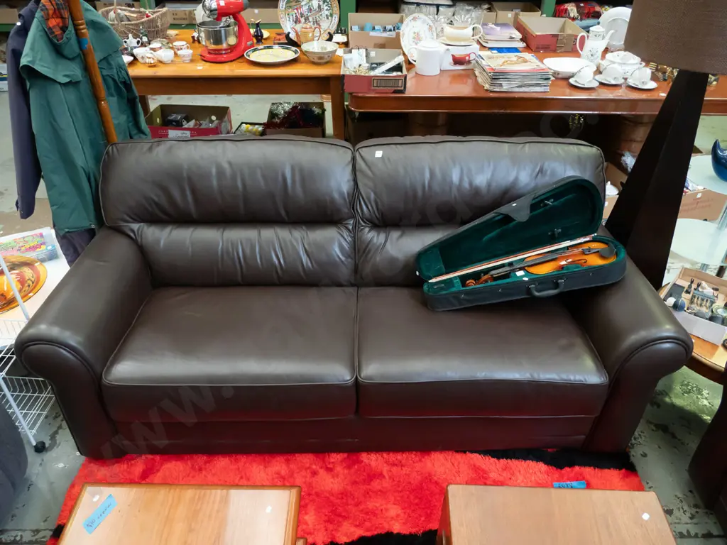 quality Nood brown leather rolled arm 3 seater settee Image 1++