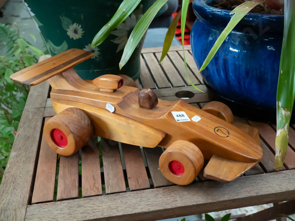 wooden model racing car Image 1++