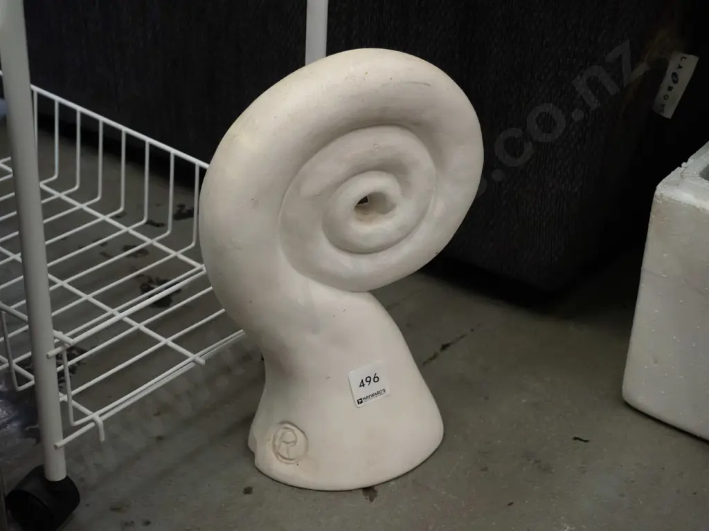 cast tree frond garden ornament Image 1++