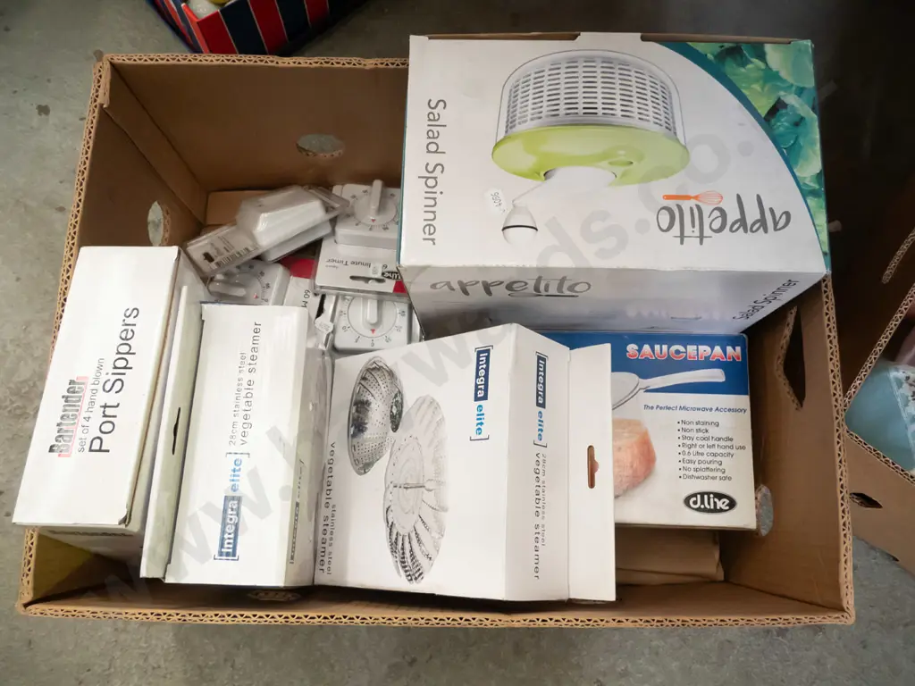 box; as-new 60 minute timers, port sippers, steamers etc Image 1++