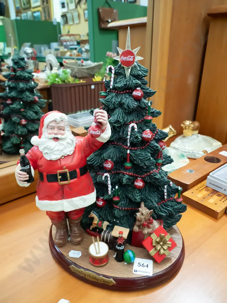 Coca Cola Xmas themed decorations H-320  Image 1++