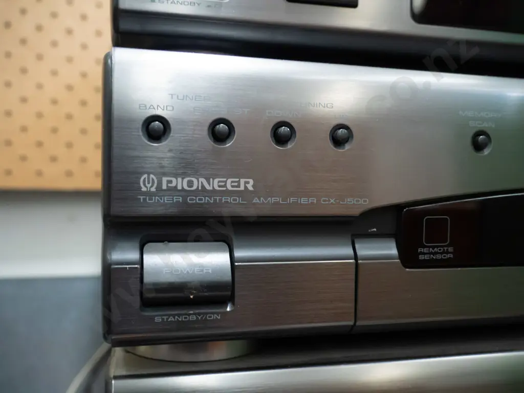 Pioneer stereo system -no turntable Image 1++