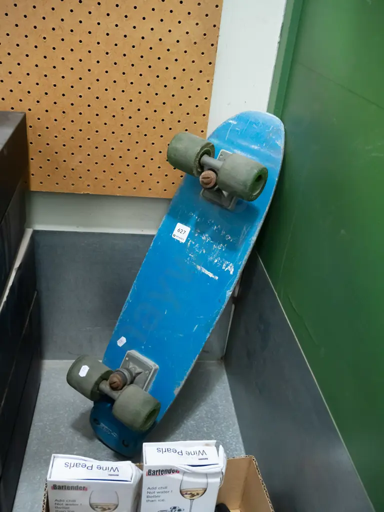 1970s skateboard Image 1++
