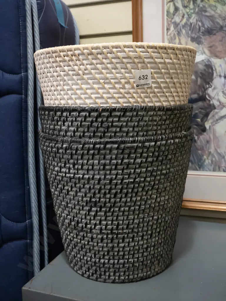 3x wastepaper baskets Image 1++