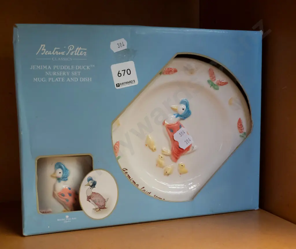 box; Beatrix Potter child's plate set Image 1++