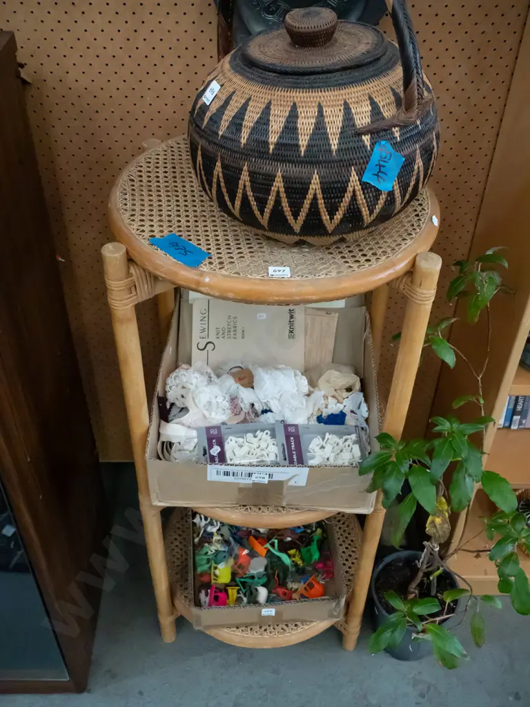 bamboo and bergere 3 tier stand H-1030 Diam-520 Image 1++