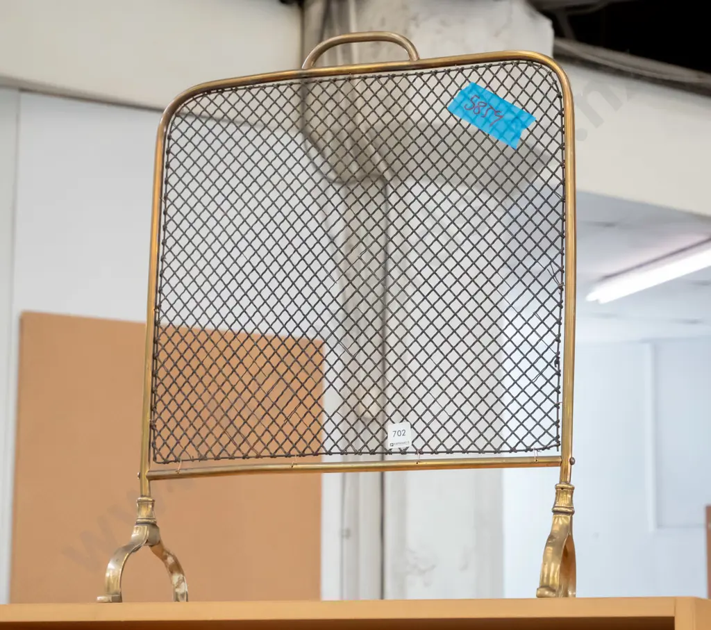 small brass and metal firescreen Image 1++