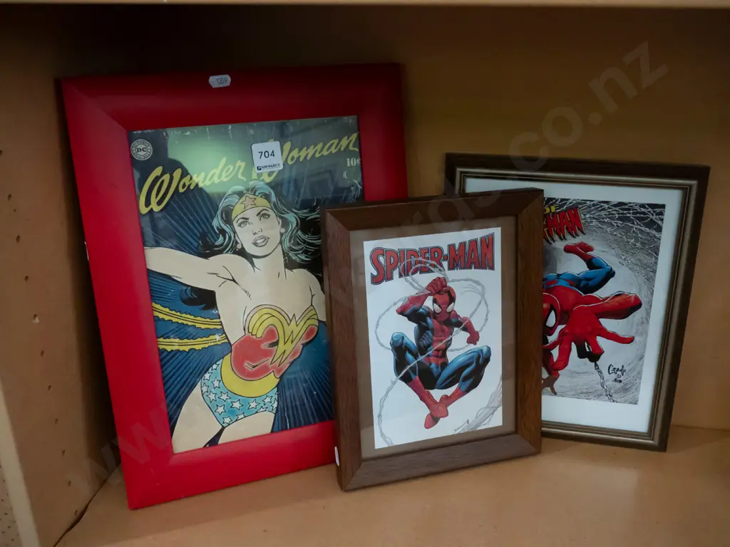 framed Wonder Woman and Spiderman prints Image 1++