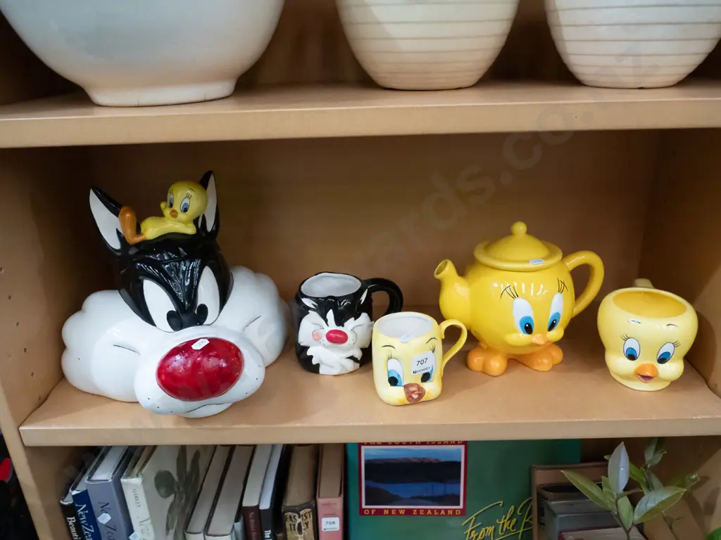 shelf; Tweetie Bird collector items Image 1++