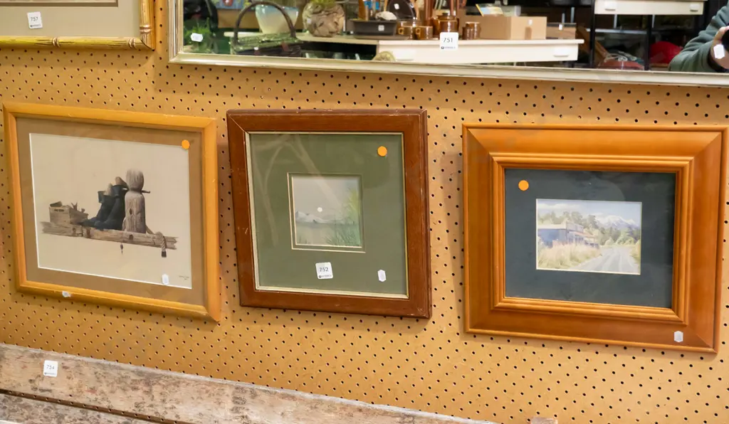 3x framed prints - orange dots Image 1++