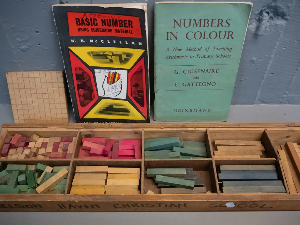 two vintage toy sets in timber trays - Meccano and coloured timber blocks with educational booklets. Meccano worn, some Image 1++