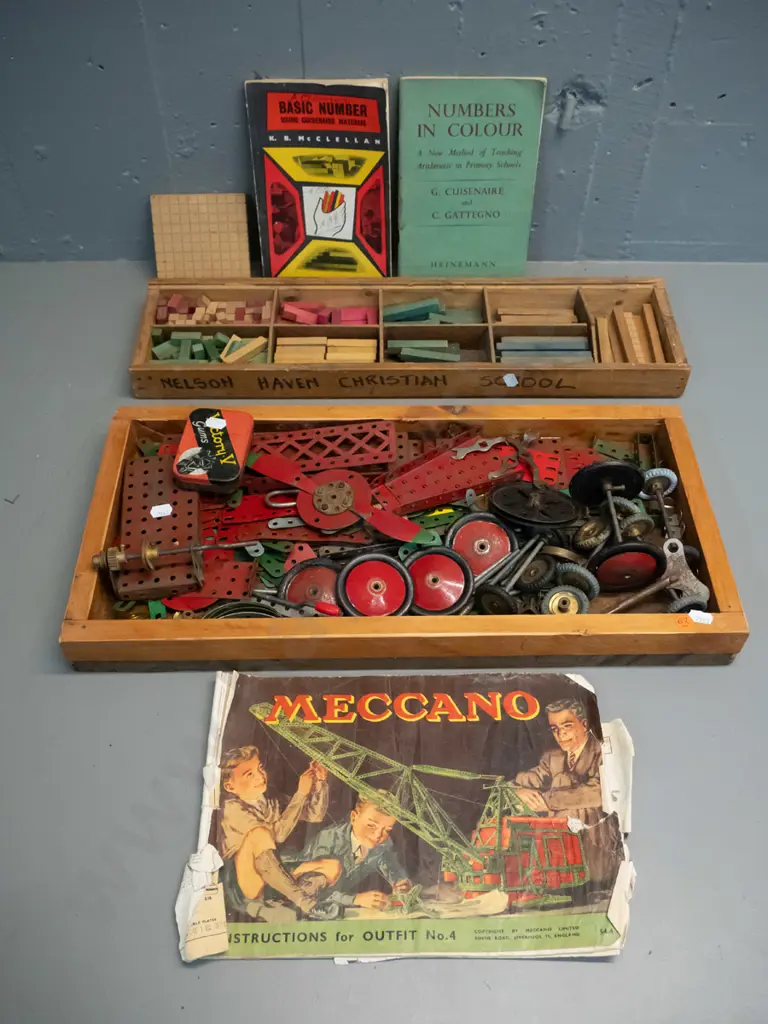 two vintage toy sets in timber trays - Meccano and coloured timber blocks with educational booklets. Meccano worn, some Image 1++