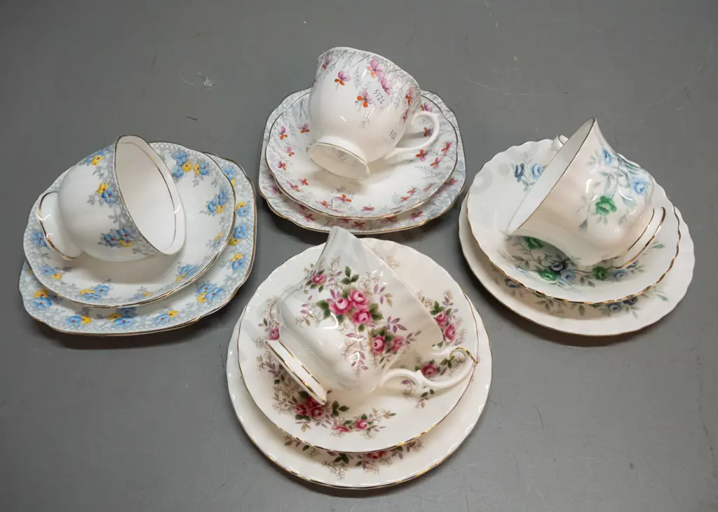 4 Royal Albert bone china trios - Julia, Lavender Rose, Inspiration & one other Image 1++