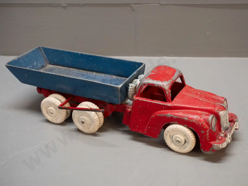 vintage Fun Ho tip truck - spare wheel broken L-330 Image 1++
