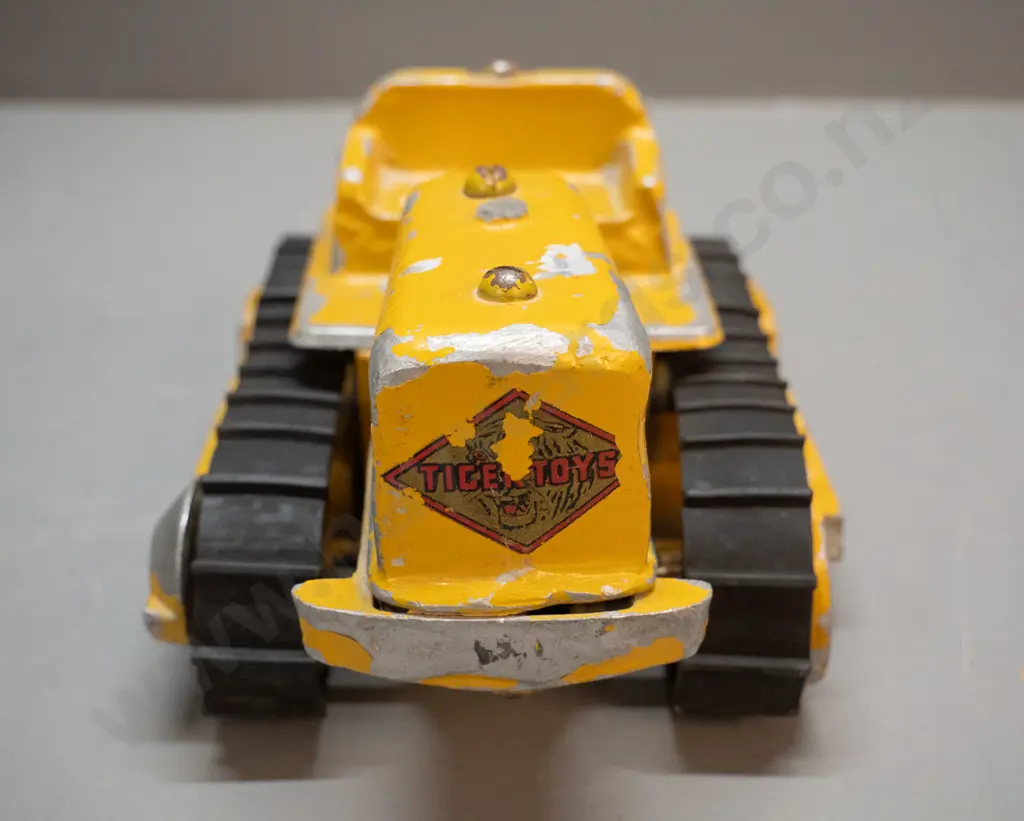 vintage Tiger Toys cast metal bulldozer - rubber tracks somewhat loose, wear to paint and logo H-100 L-200 Image 1++