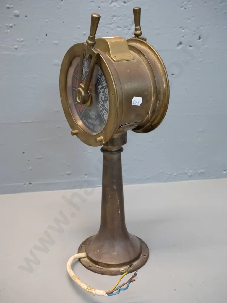 small brass cased ship's double-sided telegraph - marked Chadburns Liverpool & London. H-380 Faces D-140 Image 1++