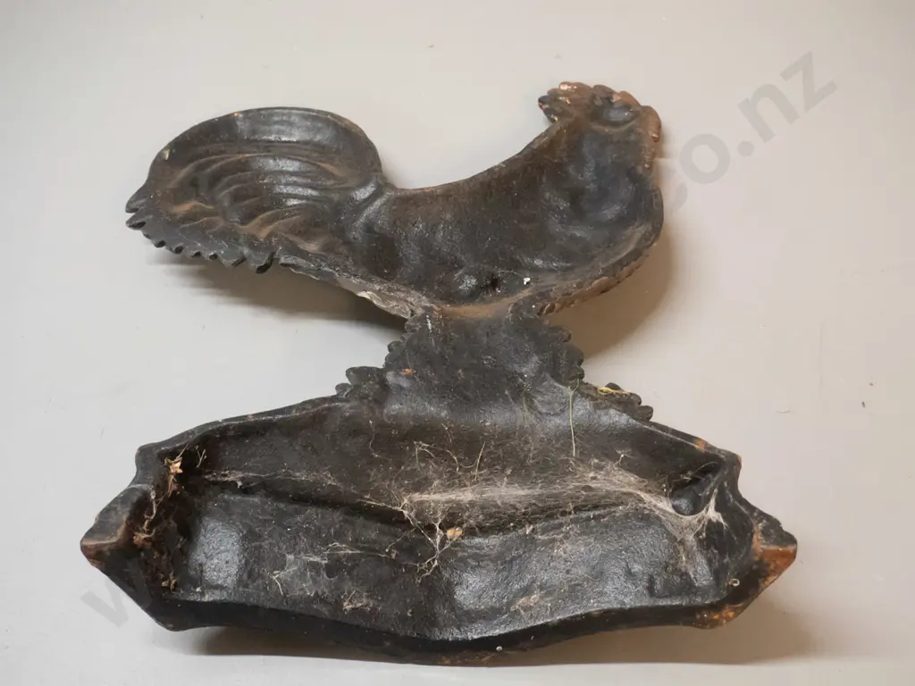 painted cast iron rooster door stop - minor surface corrosion H-340 W-270 Image 1++