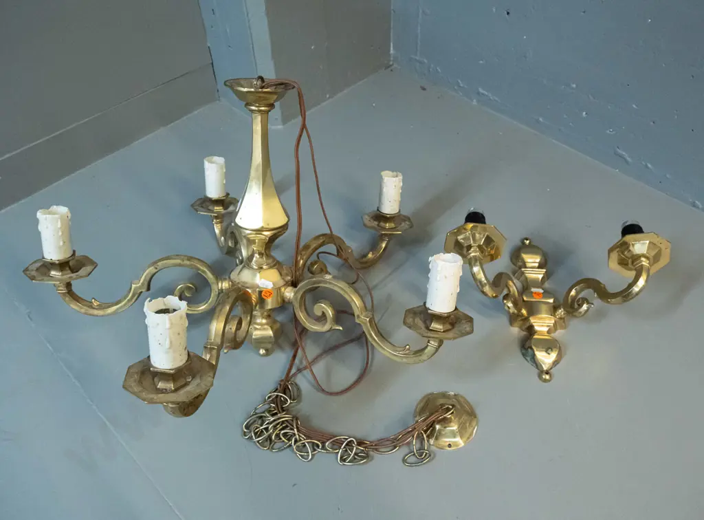 two cast brass light fittings - 5-bulb hanging ceiling fitting w/brass rose and matching 2-bulb wall sconce - marked Image 1++