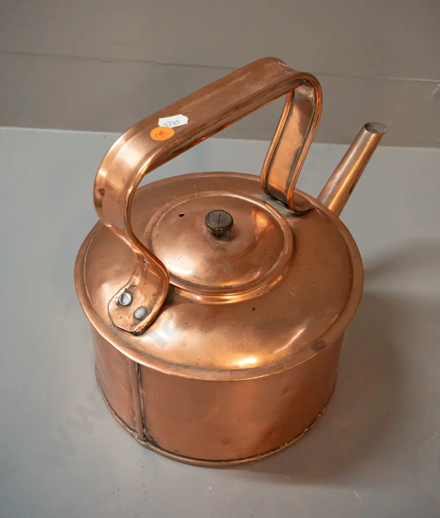 large copper kettle with a few dents H-270 L-300 Image 1++