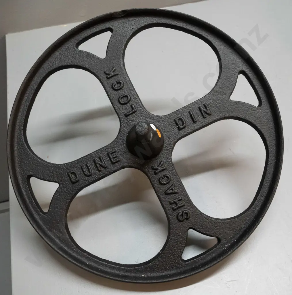 vintage Shacklock Dunedin cast iron wheelbarrow wheel D-400 Image 1++