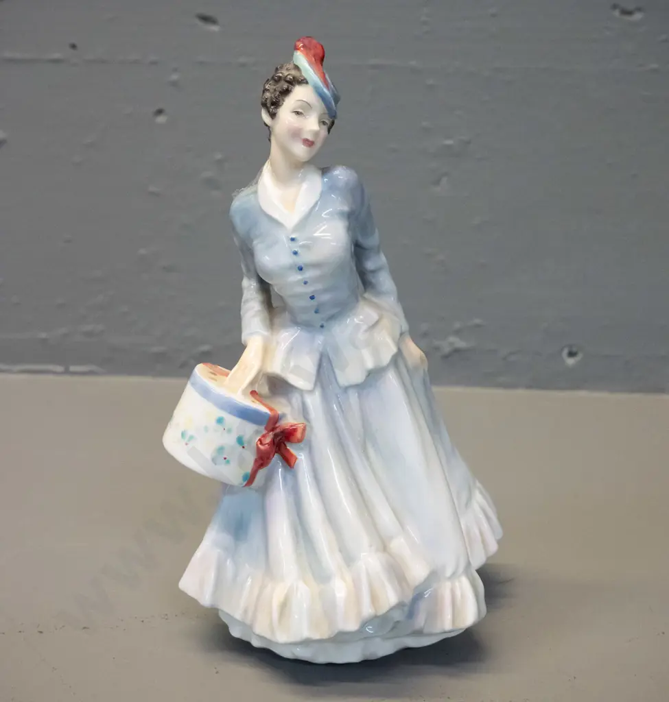 Royal Doulton "Midinette" figurine H-190 Image 1++