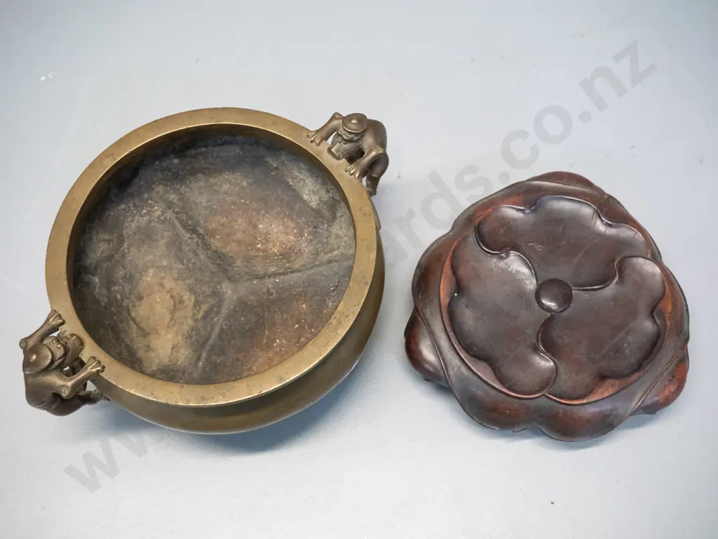Chinese bronze censer / bowl with 3-lobed shape, mythical animal handles, with carved timber stand. Censer H-90 W-245, Image 1++