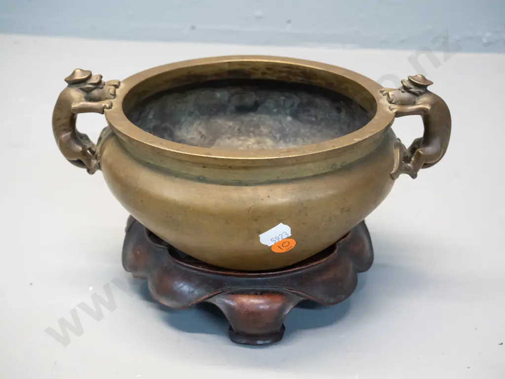 Chinese bronze censer / bowl with 3-lobed shape, mythical animal handles, with carved timber stand. Censer H-90 W-245, Image 1++