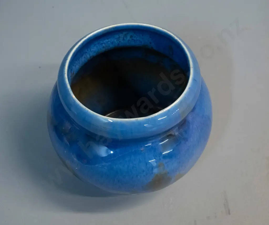 small Ambrico / early Crown Lynn ball shaped vase H-120 D-130 at widest Image 1++