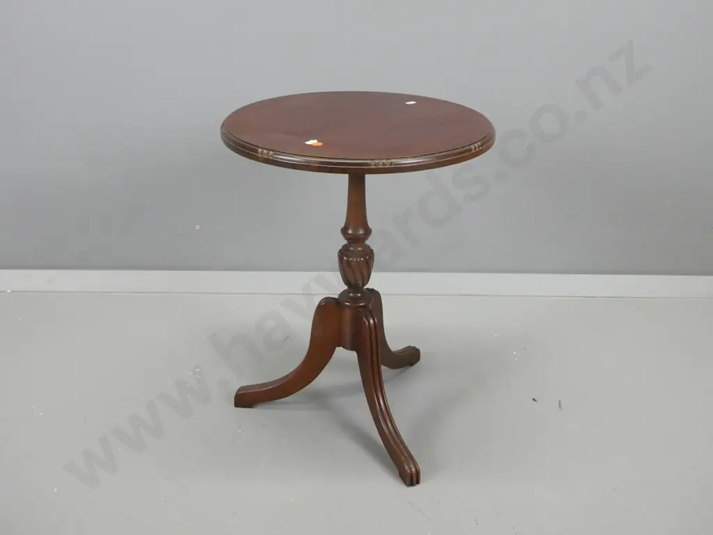 mahogany round wine table on pedestal base w/ fluted sweeping legs, staining to top surface H-520 D-400 Image 1++