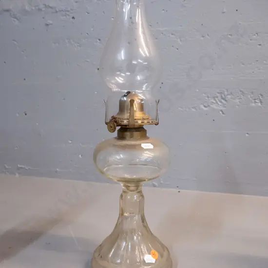 vintage clear glass kerosene lamp with chimney H-440