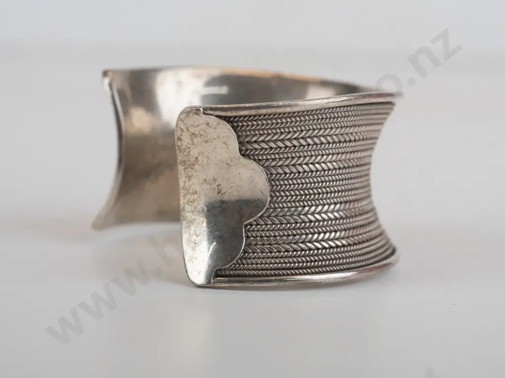 silver cuff bangle no mark Image 1++