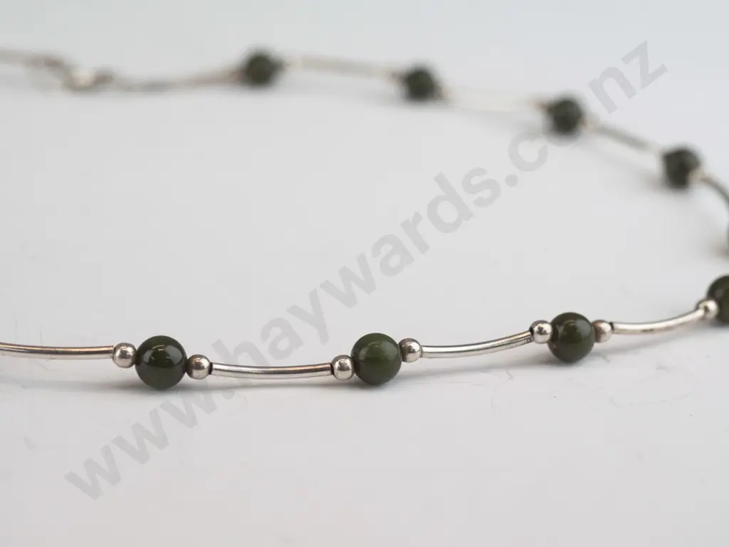 silver greenstone necklace stamped 925 Image 1++